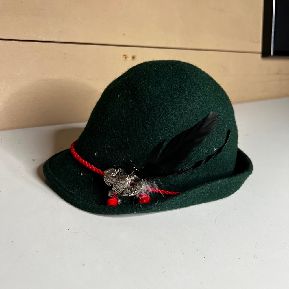 Kids Tyrolean Alpine Hat Green Wool Felt Oktoberfest German Bammental 87 Feather